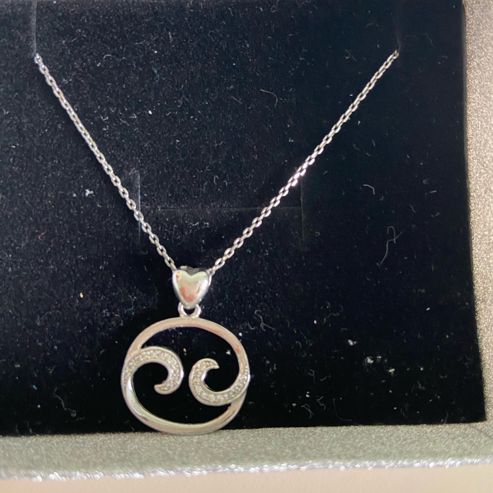 Zodiac sign: Cancer silver necklace
